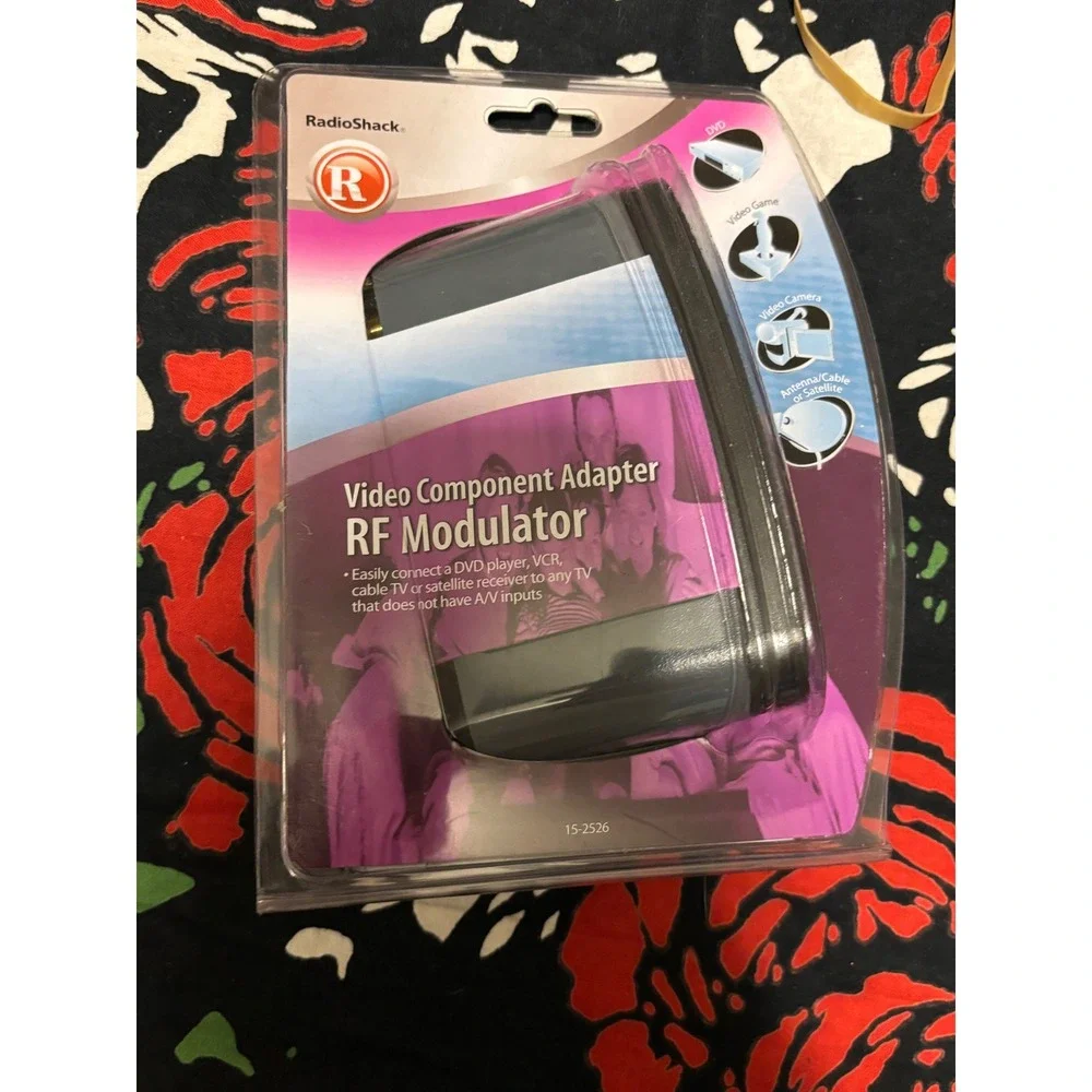 RadioShack Video Component Adapter RF Modulator 15-2526 Connect DVD VCR TV